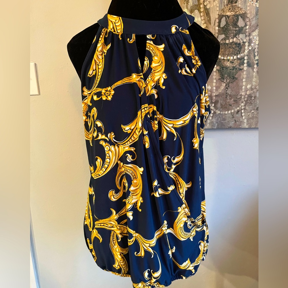 NWOT Macy’s INC Status Chain Print Top